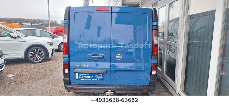 Gebraucht Opel Vivaro 95 PS (69 kW) 2017 Blau Van / Kleinbus