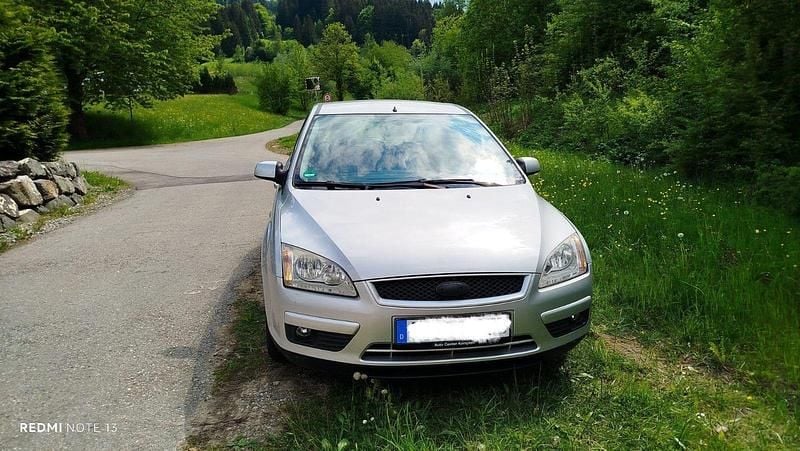 Silber Gebraucht 2007 Ford Focus Style Kombi | 2.150 € (Fairer Preis) - Bild 1/4
