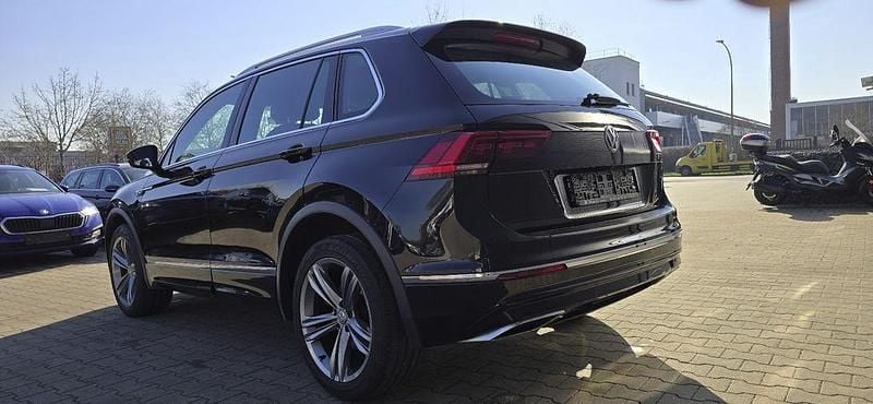 Gebraucht VW Tiguan Highline 239 PS (175 kW) 2017 Schwarz SUV