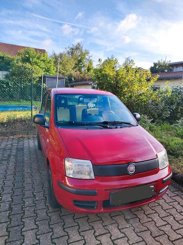 Rot Gebraucht 2011 Fiat Panda Kleinwagen | 2.800 € (Etwas zu teuer) - Bild 1/3