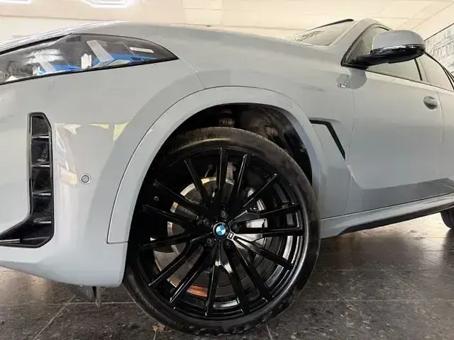 Gebraucht BMW X6 M Sport 286 PS (210 kW) 2025 Grau SUV