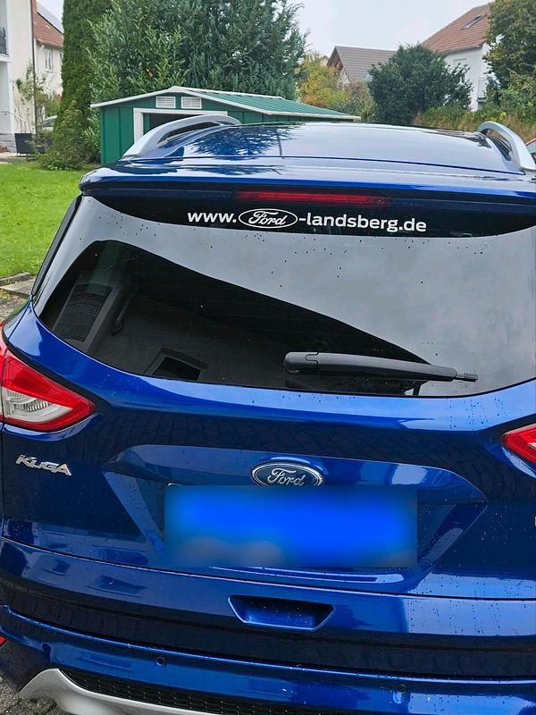 Gebraucht Ford Kuga 150 PS (110 kW) 2016 Blau SUV