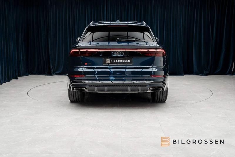 Gebraucht Audi Q8 S-Line 286 PS (210 kW) 2024 Blau SUV
