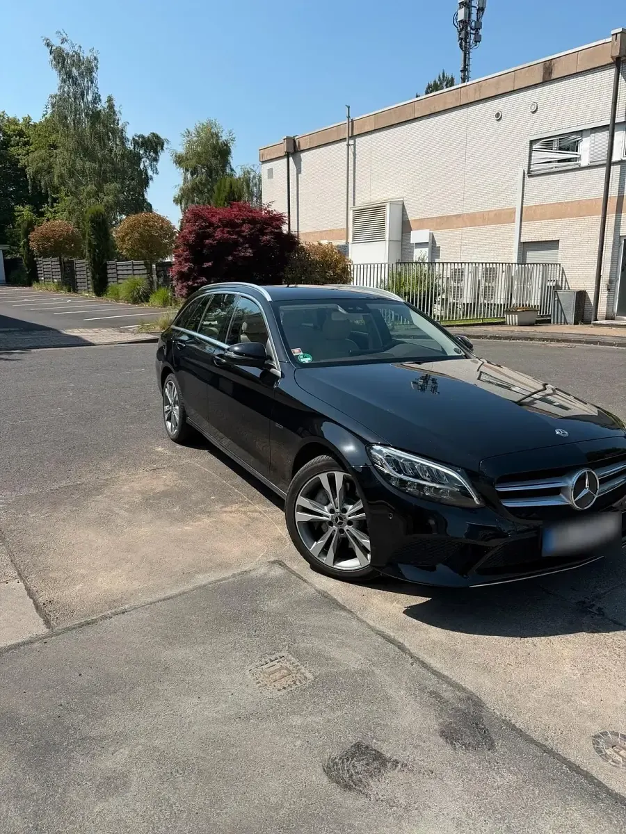 Gebraucht Mercedes E300 306 PS (225 kW) 2020 Schwarz Kombi