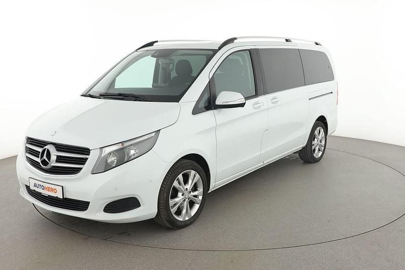 Weiß Gebraucht 2016 Mercedes V250 Edition Van / Kleinbus | 33.830 € (Fairer Preis) - Bild 1/3