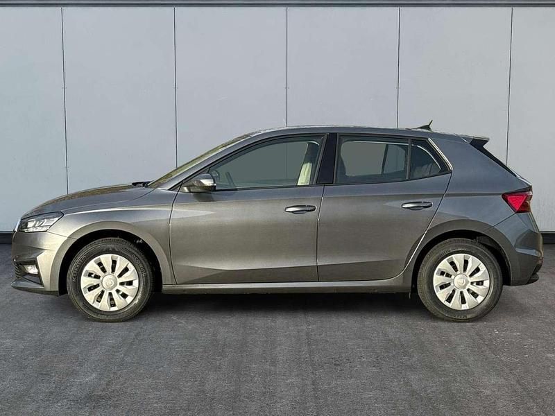 Graphitegrau metallic Neu 2025 Skoda Fabia Selection Kleinwagen | 21.255 € (Fairer Preis) - Bild 1/4