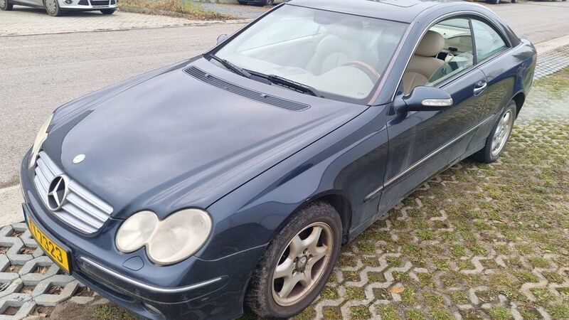 Blau Gebraucht 2003 Mercedes CLK270 Coupé | 2.200 € (Superpreis) - Bild 1/4