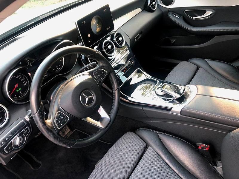 Gebraucht Mercedes C220 170 PS (125 kW) 2017 Grau Limousine