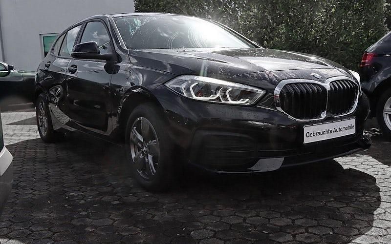Gebraucht BMW 118 Advantage 136 PS (100 kW) 2022 Schwarz Kleinwagen