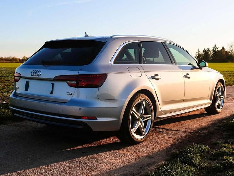 Gebraucht Audi A4 Comfort 150 PS (110 kW) 2017 Silber Kombi