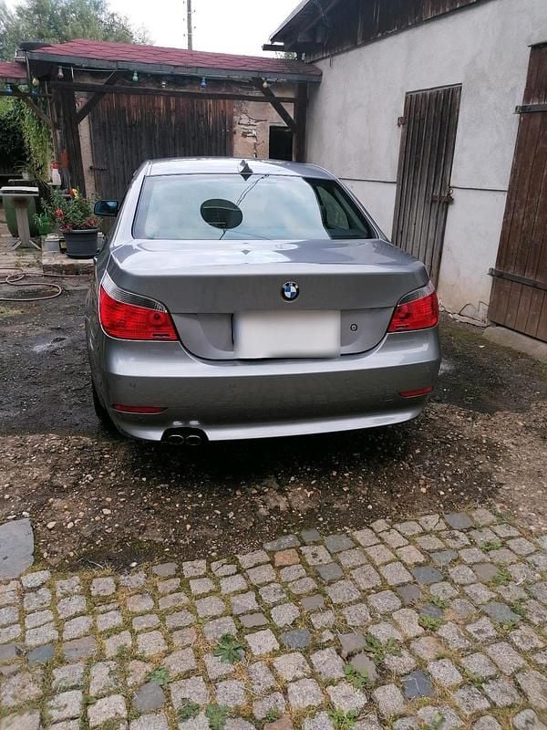 Gebraucht BMW 523 177 PS (130 kW) 2005 Grau Limousine