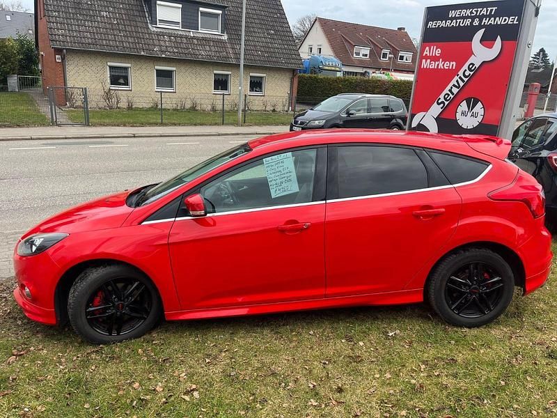 Gebraucht Ford Focus S 150 PS (110 kW) 2013 Rot Coupé