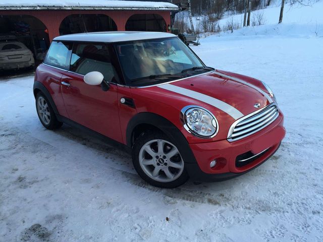 Gebraucht Mini Cooper D 112 PS (82 kW) 2011 Rot metallic Kleinwagen