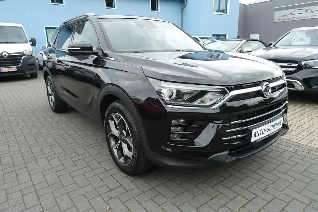 Gebraucht SsangYong Korando 136 PS (100 kW) 2019 Schwarz SUV