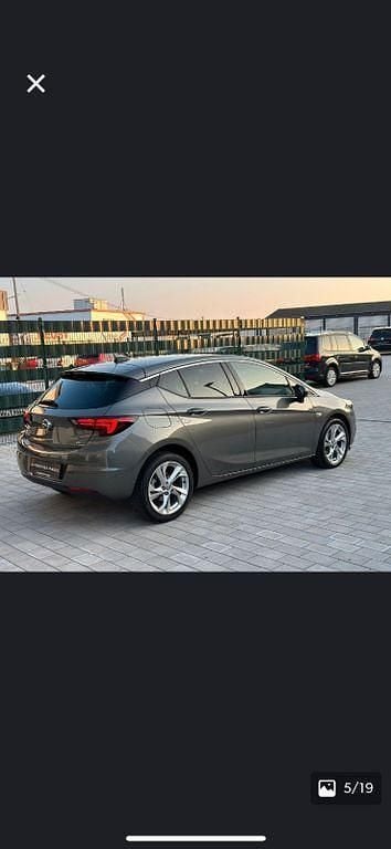 Gebraucht Opel Astra 110 PS (80 kW) 2017 Schwarz Limousine