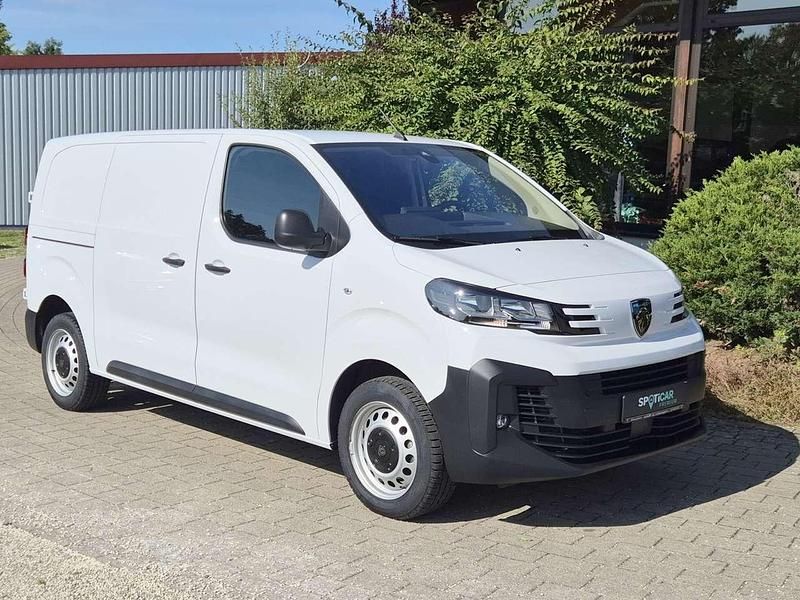 Gebraucht Peugeot Expert 177 PS (130 kW) 2024 Eisweiß Van