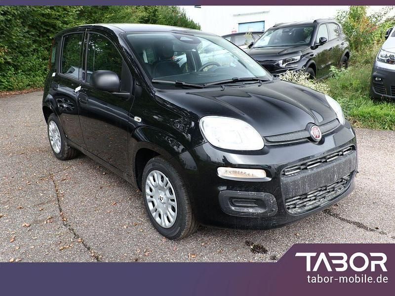 Neu Fiat Panda 69 PS (50 kW) 2025 Schwarz Limousine
