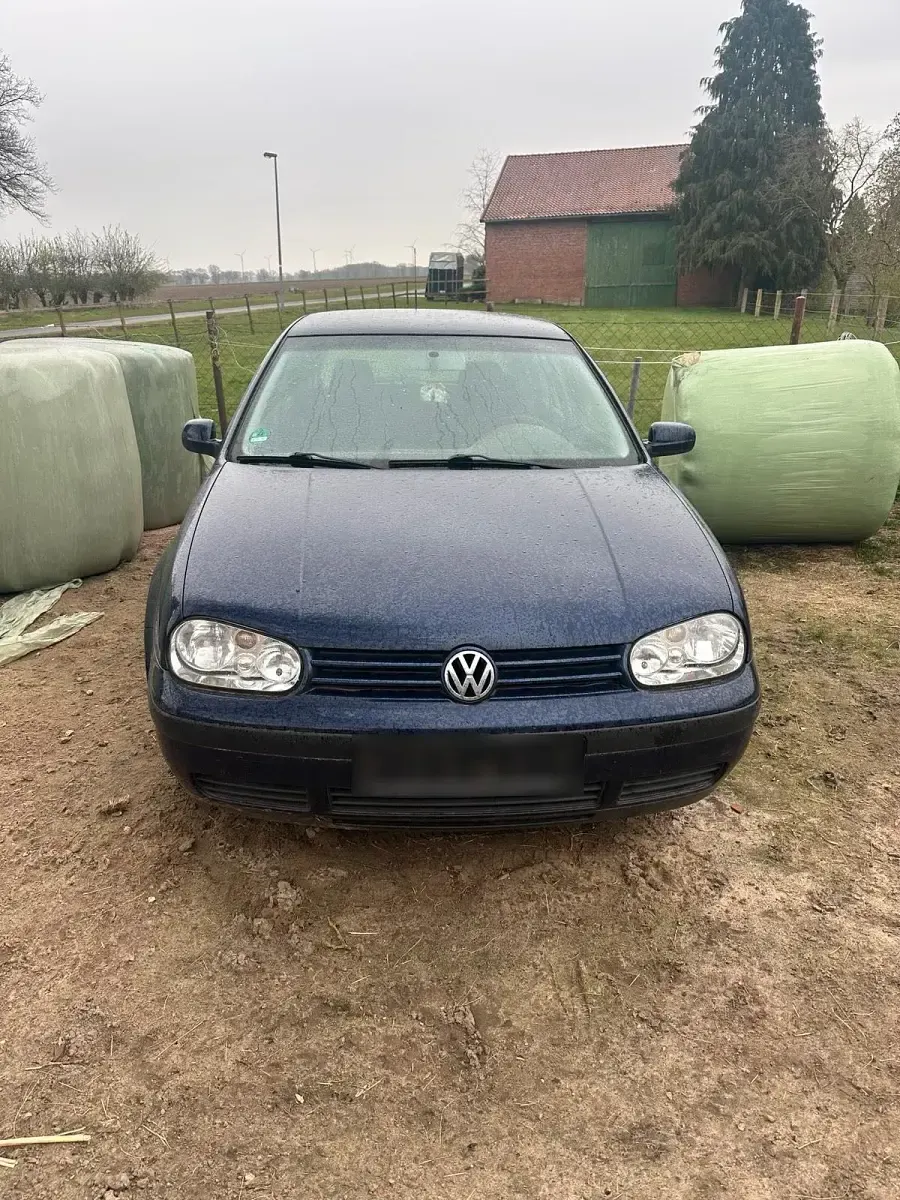Gebraucht VW Golf IV 75 PS (55 kW) 2002 Blau Kleinwagen
