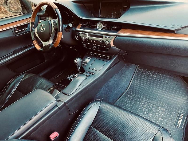 Gebraucht Lexus ES300 2013 Grau Limousine