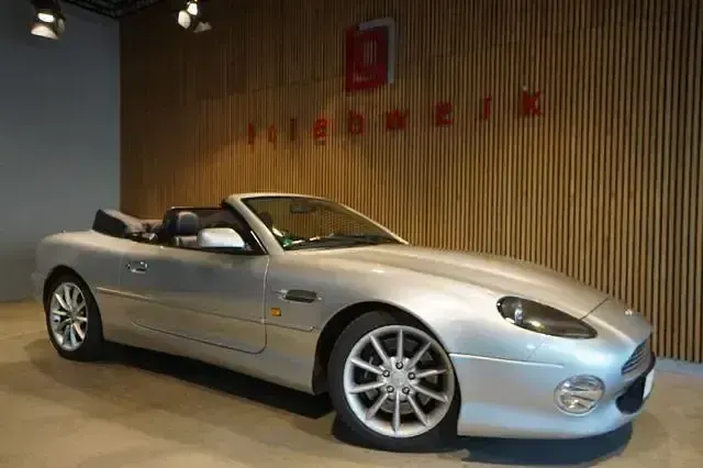 Second-hand Aston Martin DB7 416 CP (305 kW) 2003 Argintiu Cabrio