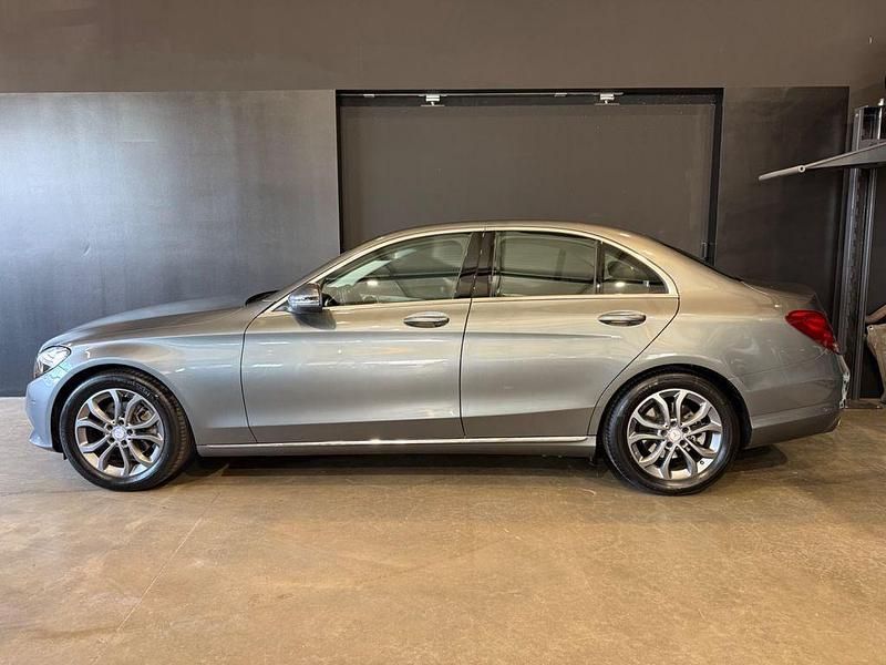 Gebraucht Mercedes C180 156 PS (114 kW) 2016 Grau Limousine