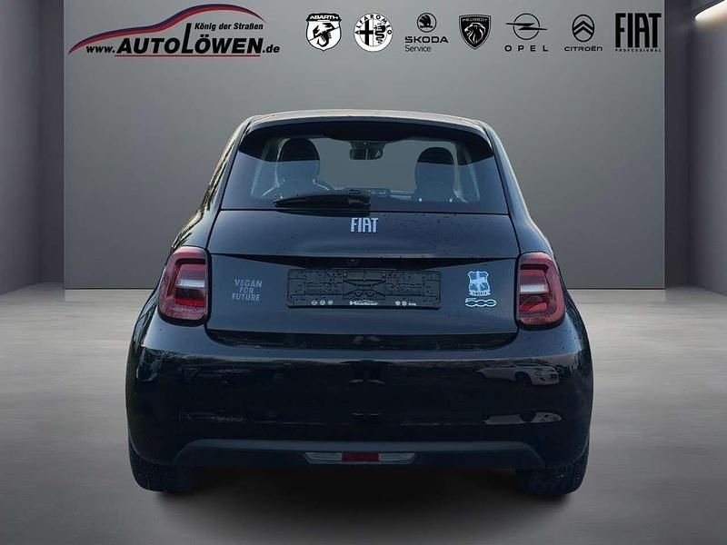 Gebraucht Fiat 500e Icon 86 kW (118 PS) 2022 Onyx schwarz Kleinwagen
