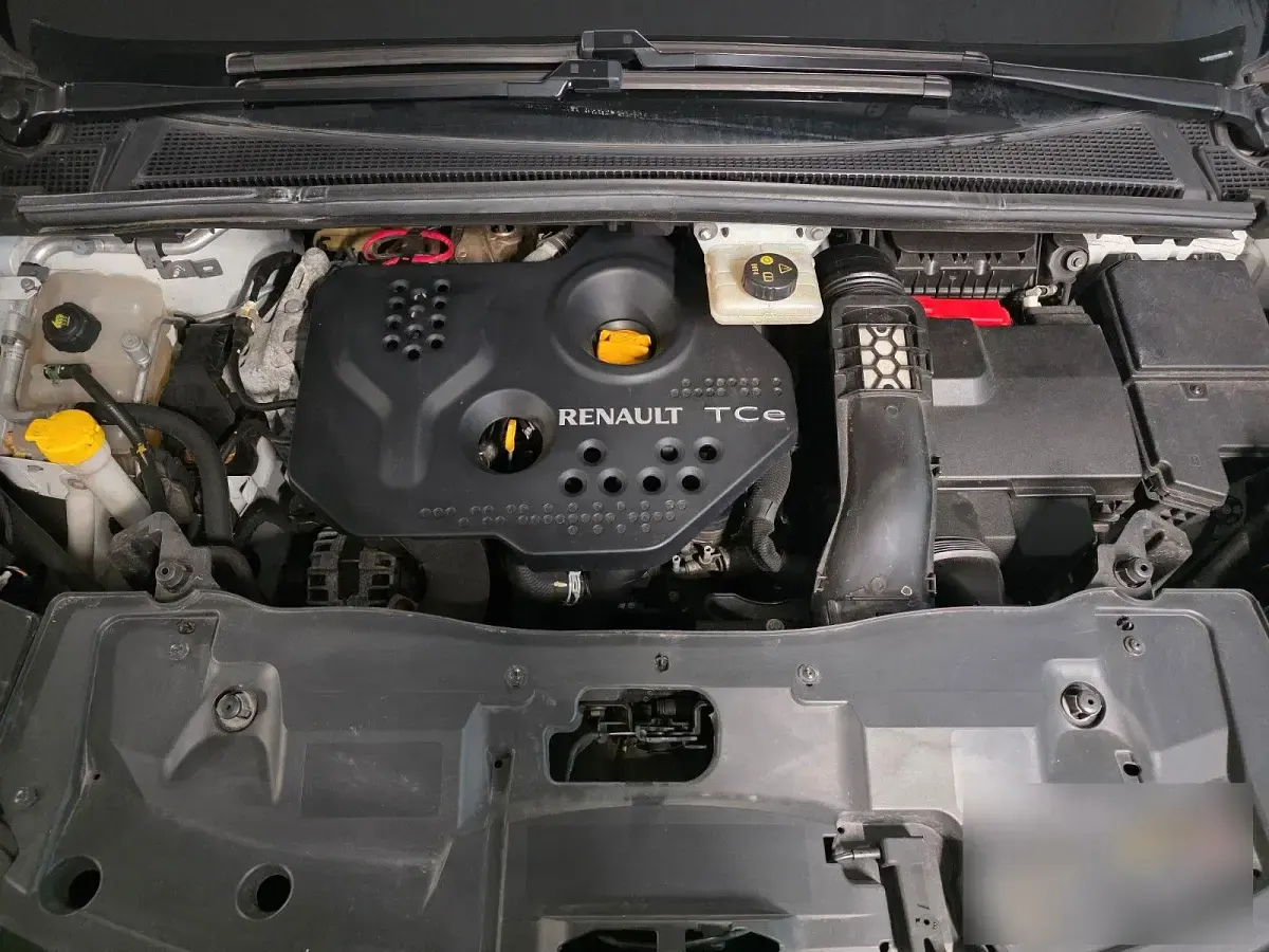 Gebraucht Renault Espace Initiale Paris 224 PS (164 kW) 2019 Weiß Van / Kleinbus