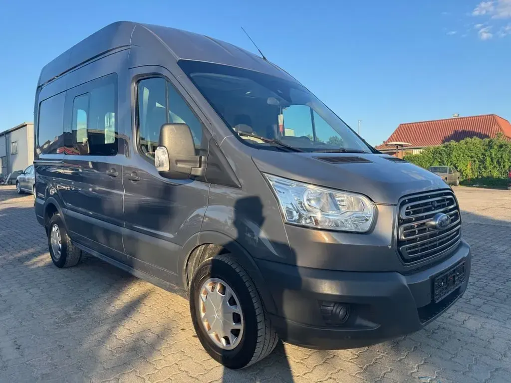 Gebraucht Ford Transit Trend 155 PS (114 kW) 2016 Braun Van / Kleinbus