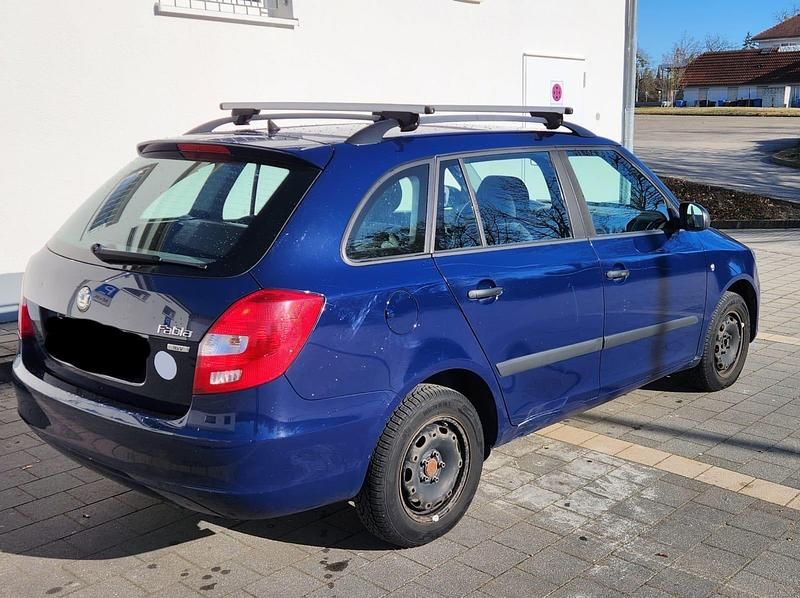 Gebraucht Skoda Fabia 86 PS (63 kW) 2012 Blau Kombi