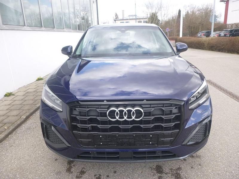 Gebraucht Audi Q2 Advanced 150 PS (110 kW) 2024 Blau SUV