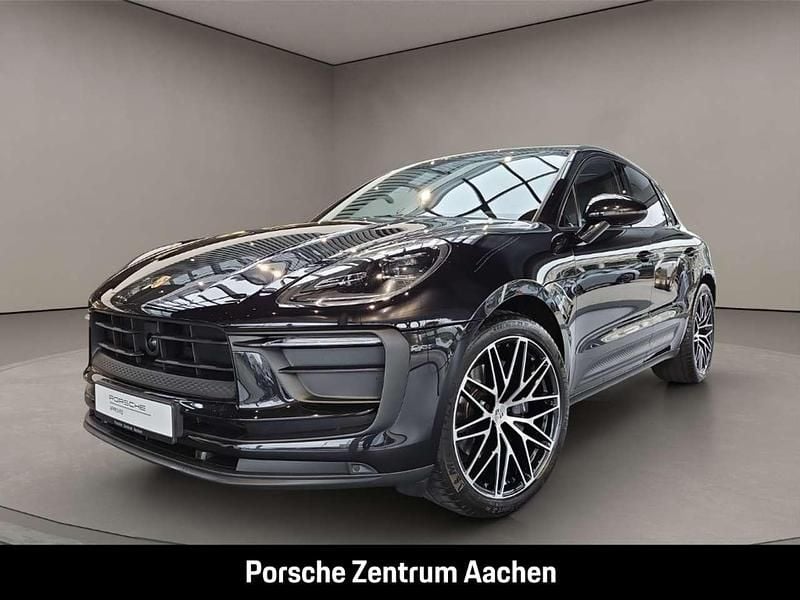 Schwarz Gebraucht 2022 Porsche Macan SUV | 62.800 € (Guter Preis) - Bild 1/4
