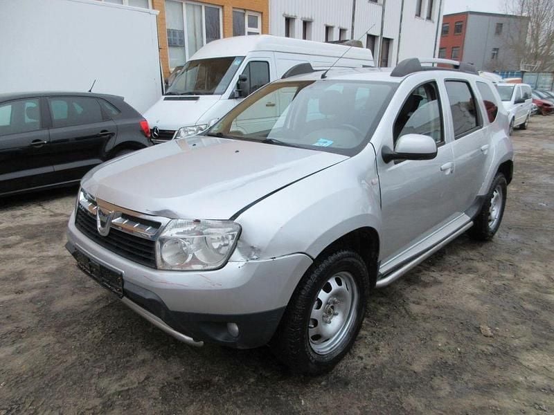 Silber Gebraucht 2013 Dacia Duster SUV | 2.600 € (Superpreis) - Bild 1/4
