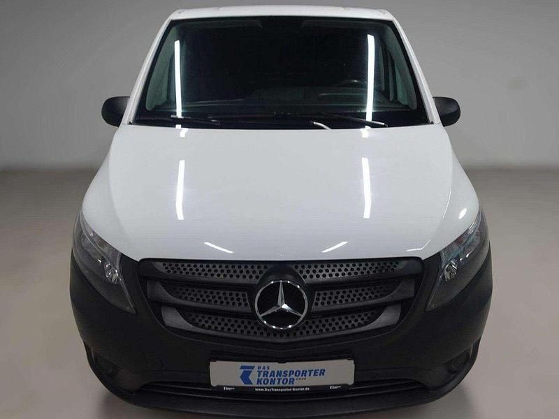 Gebraucht Mercedes Vito 102 PS (75 kW) 2021 Arktikweiss Van
