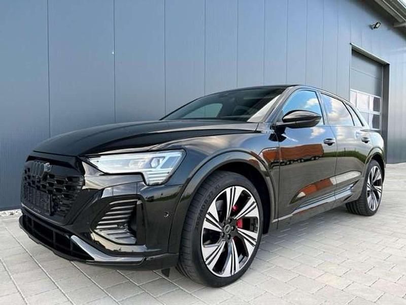 Gebraucht Audi Q8 e-tron S-Line 250 kW (340 PS) 2023 Mythosschwarz metallic SUV