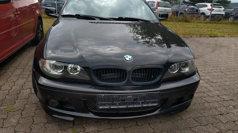 Schwarz Gebraucht 2003 BMW 325 Sport Line Coupé | 8.499 € (Teuer) - Bild 1/4