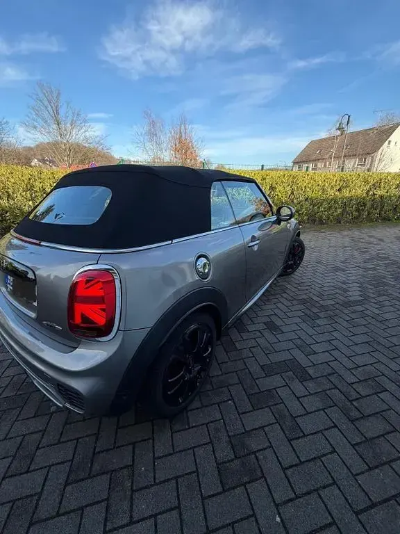 Gebraucht Mini John Cooper Works 231 PS (169 kW) 2018 Silber Kleinwagen