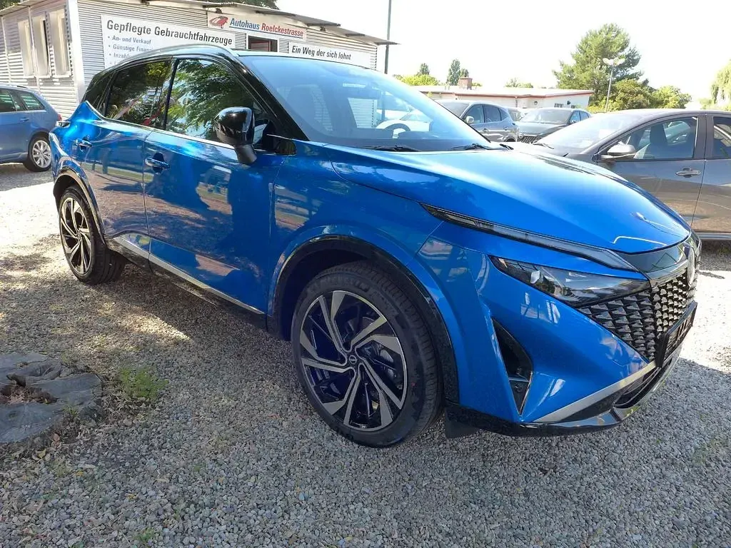 Neu Nissan Qashqai Tekna+ 158 PS (116 kW) 2025 Blau SUV