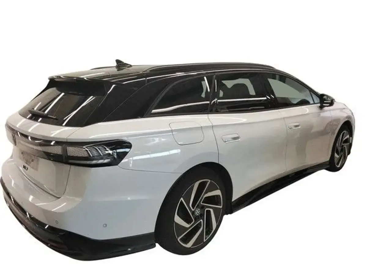 Gebraucht VW ID.7 Pro 210 kW (286 PS) 2025 Schwarz Kombi