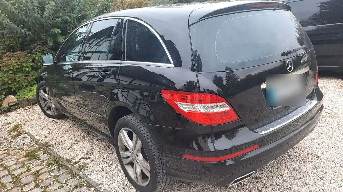 Gebraucht Mercedes R300 190 PS (139 kW) 2011 Schwarz Kombi