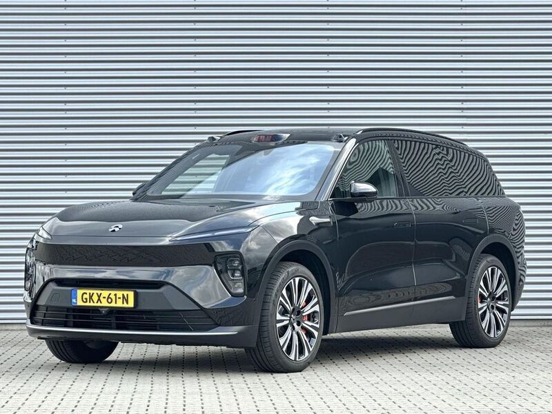 Schwarz Gebraucht 2024 Nio EL8 SUV | 69.950 € - Bild 1/4