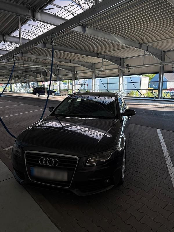 Gebraucht Audi A4 140 PS (102 kW) 2010 Grau Kombi