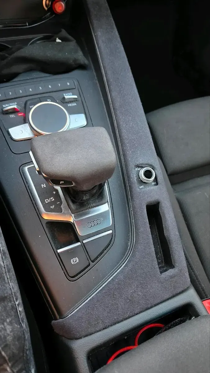 Gebraucht Audi A4 Sport 190 PS (139 kW) 2019 Blau Kombi