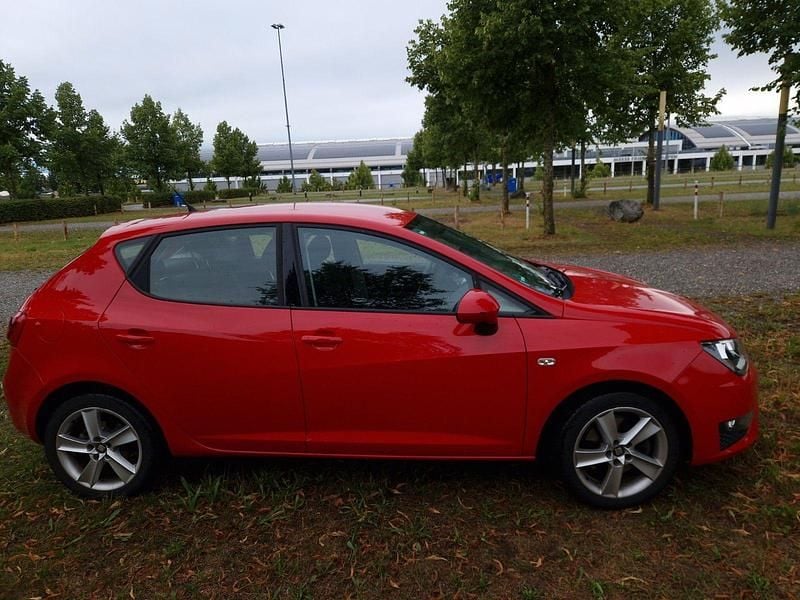 Rot Gebraucht 2015 Seat Ibiza FR Kleinwagen | 8.200 € (Guter Preis) - Bild 1/4
