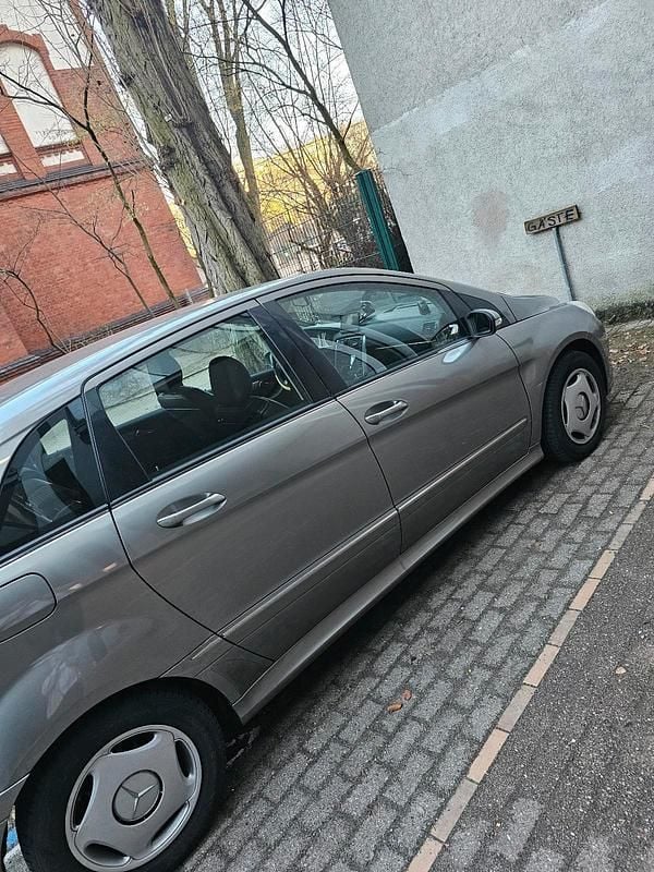 Gebraucht Mercedes B170 115 PS (84 kW) 2005 Grau Van / Kleinbus