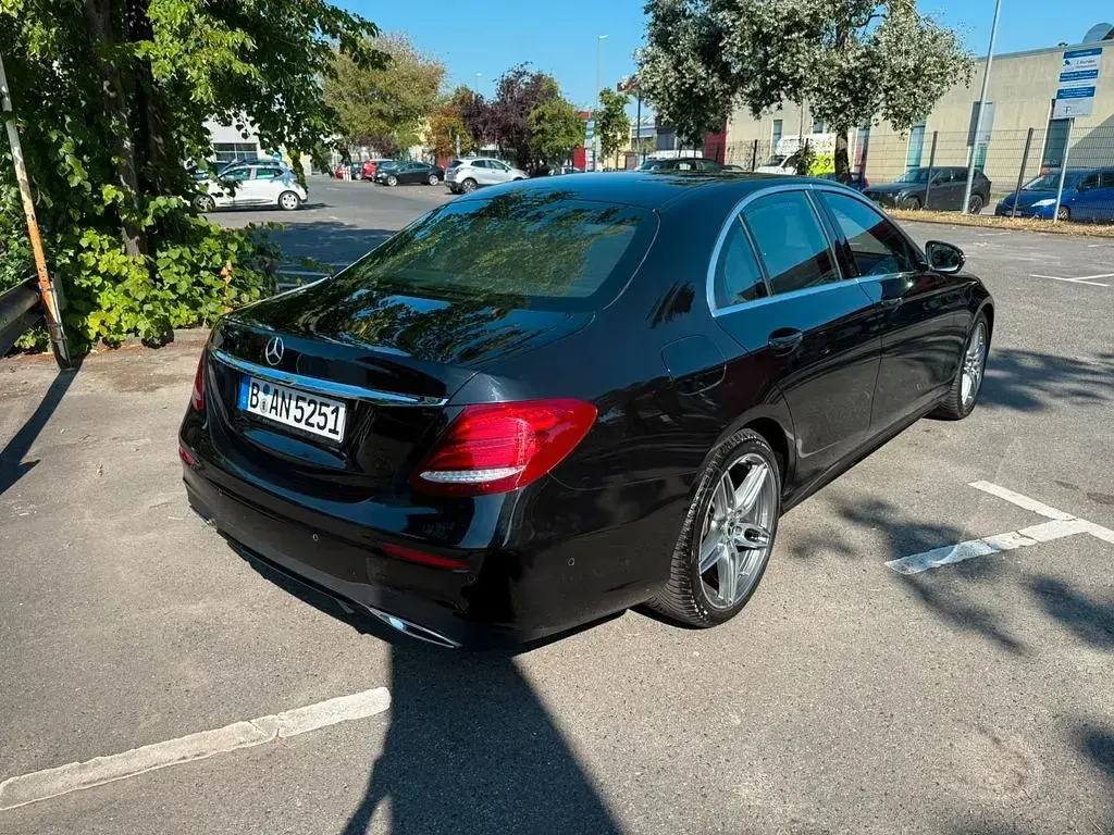Gebraucht Mercedes E400 AMG 340 PS (250 kW) 2019 Schwarz Limousine