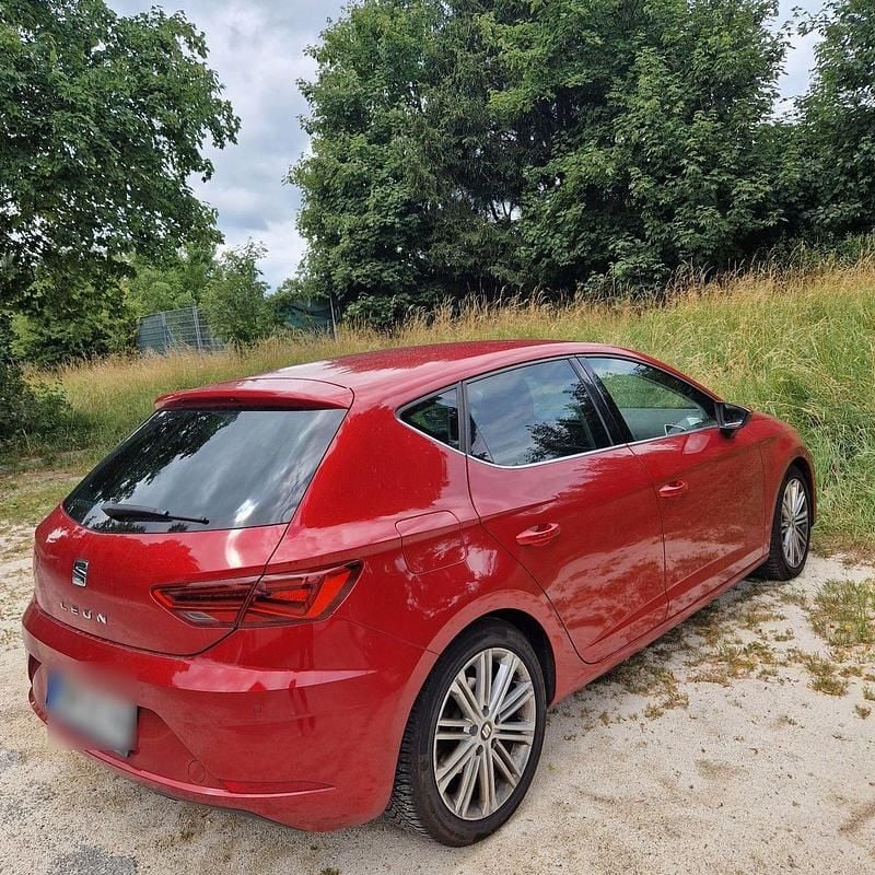 Gebraucht Seat Leon XCELLENCE 190 PS (139 kW) 2019 Schwarz Limousine