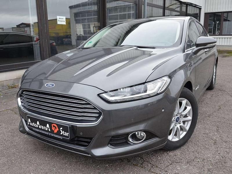 Magneticgrau (metallic) Gebraucht 2016 Ford Mondeo Limousine | 10.790 € - Bild 1/4