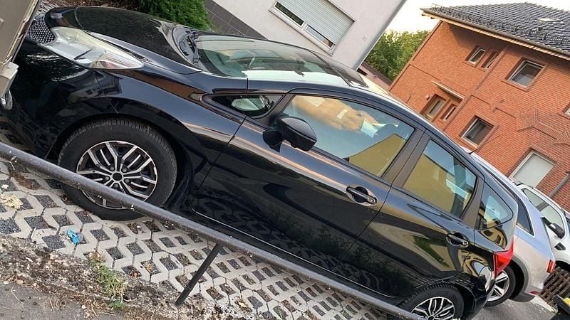 Schwarz Gebraucht 2014 Nissan Note Van / Kleinbus | 2.999 € (Guter Preis) - Bild 1/4