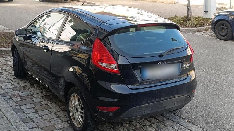 Gebraucht Ford Fiesta 84 PS (61 kW) 2009 Schwarz Kleinwagen