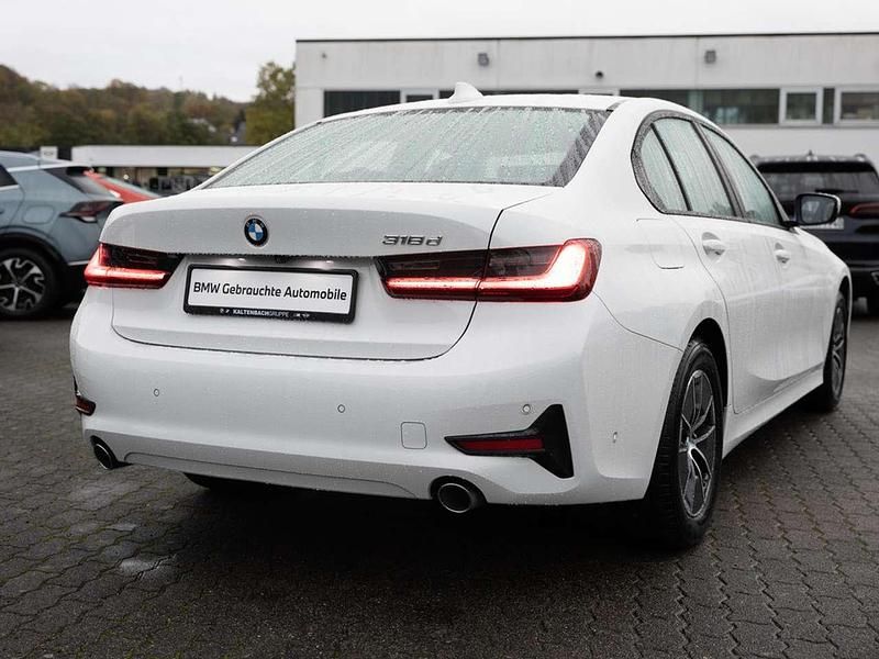 Gebraucht BMW 318 Advantage 150 PS (110 kW) 2021 Weiß Limousine